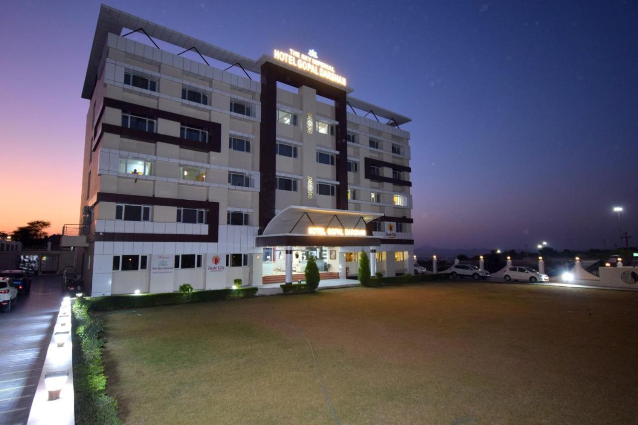 The Sky Imperial- Hotel Gopal Darshan Nāthdwāra Dış mekan fotoğraf